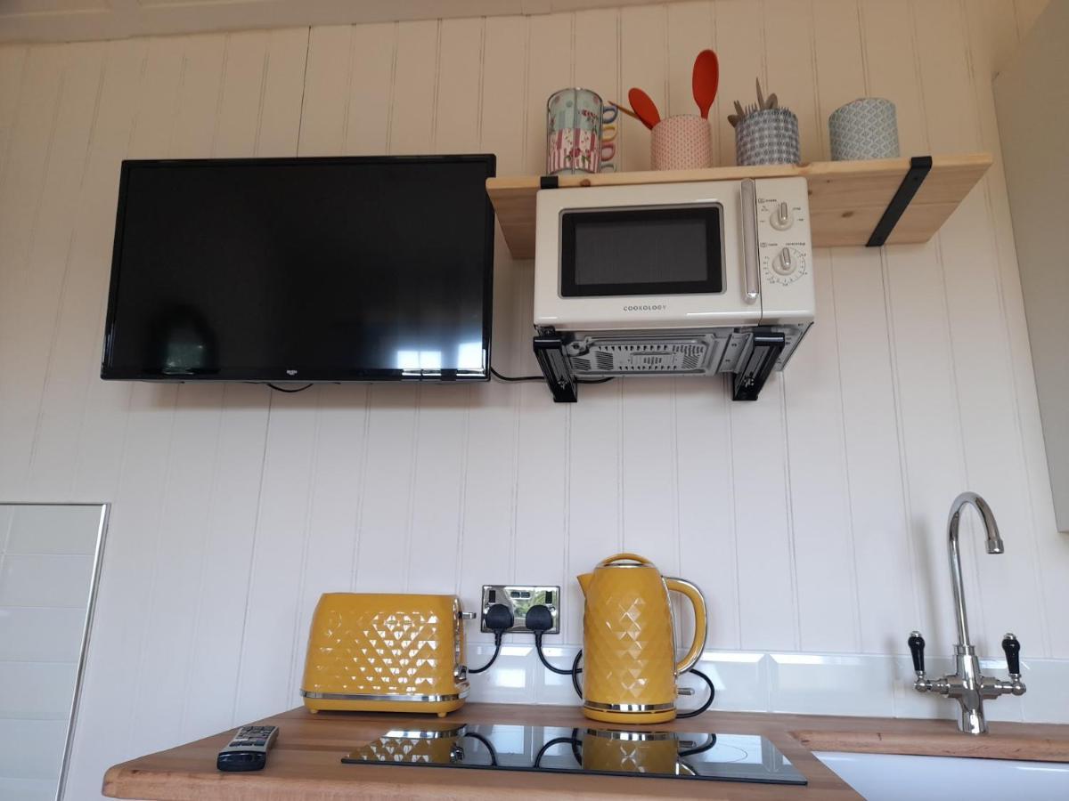 Dinky'S Den Apartamento Coverack Exterior foto
