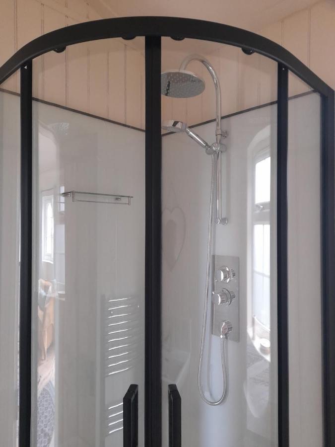 Dinky'S Den Apartamento Coverack Exterior foto