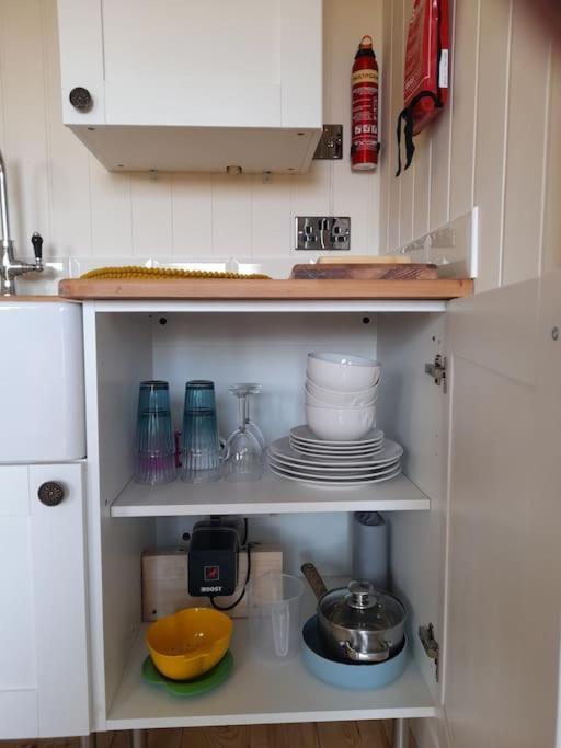 Dinky'S Den Apartamento Coverack Exterior foto