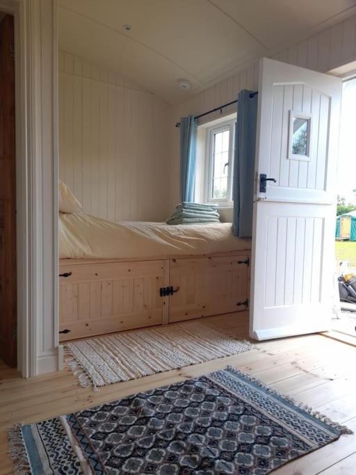 Dinky'S Den Apartamento Coverack Exterior foto